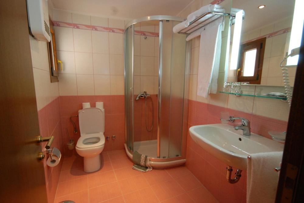 Hotel Elvetia Karpenisi Room photo